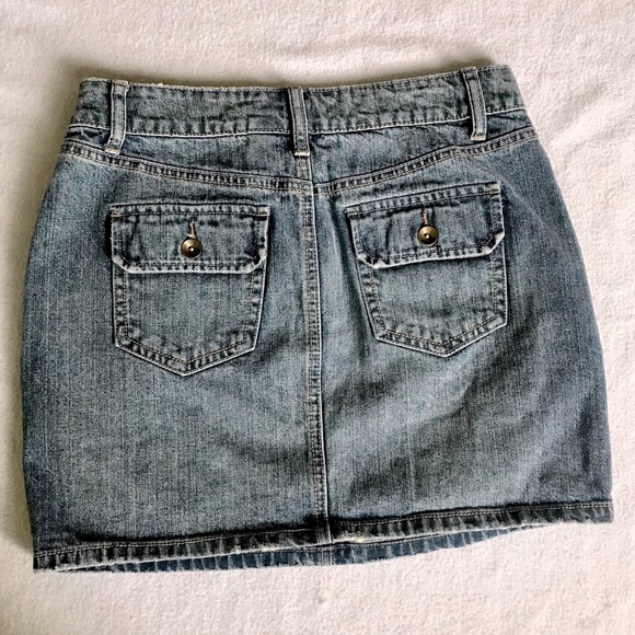 Distressed Jean Skirt Medium Wash Button Pockets - Picture 3 of 5